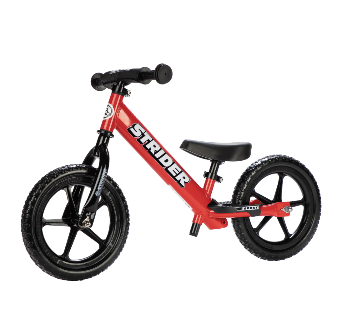 Lightweight balance bike with adjustable features for toddlers